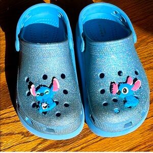 1 Blue Gilitter Platform Crocs with Stitch Charms